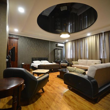 Green Hotel Μπατούμι Εξωτερικό φωτογραφία