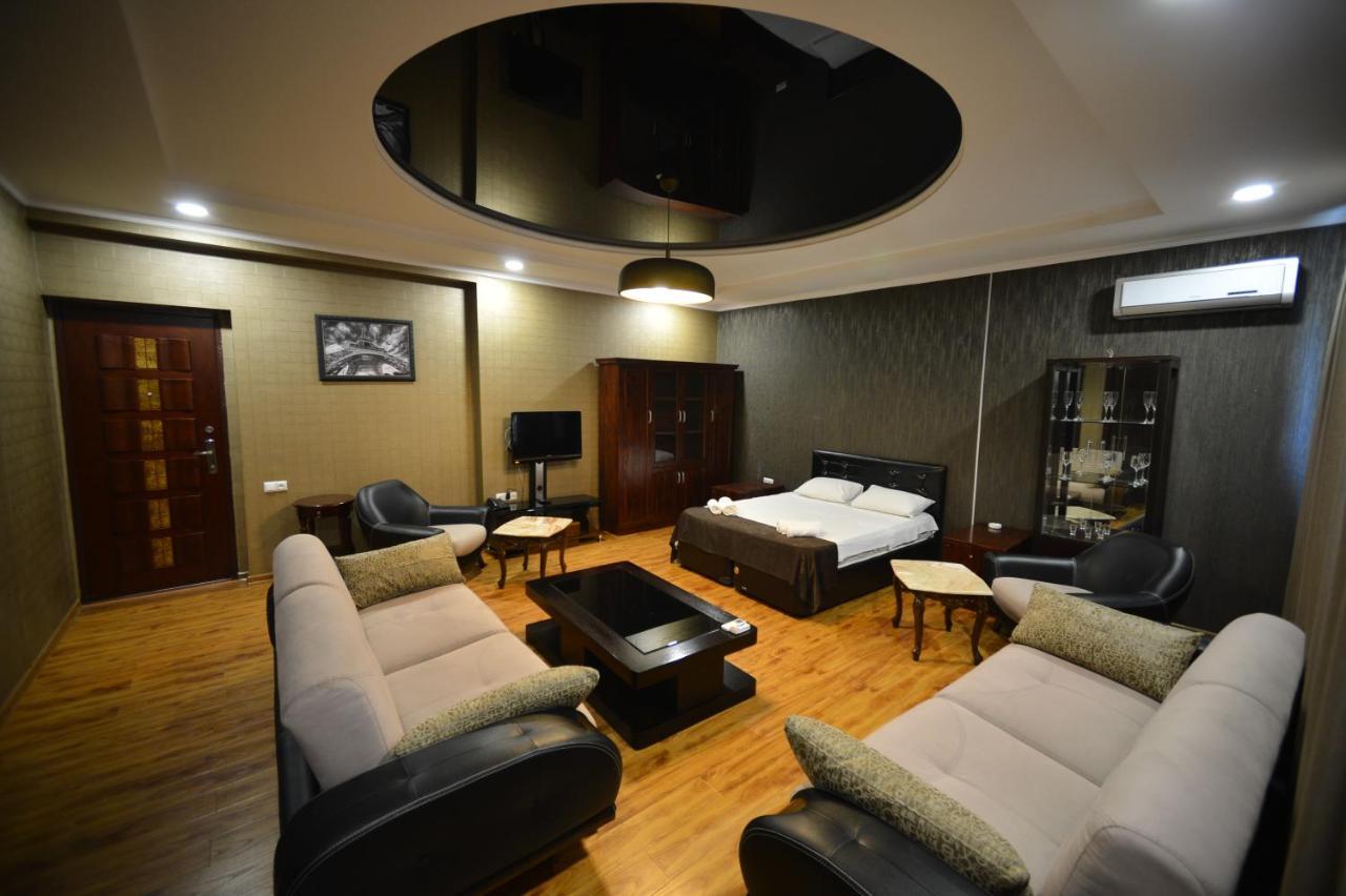 Green Hotel Μπατούμι Εξωτερικό φωτογραφία