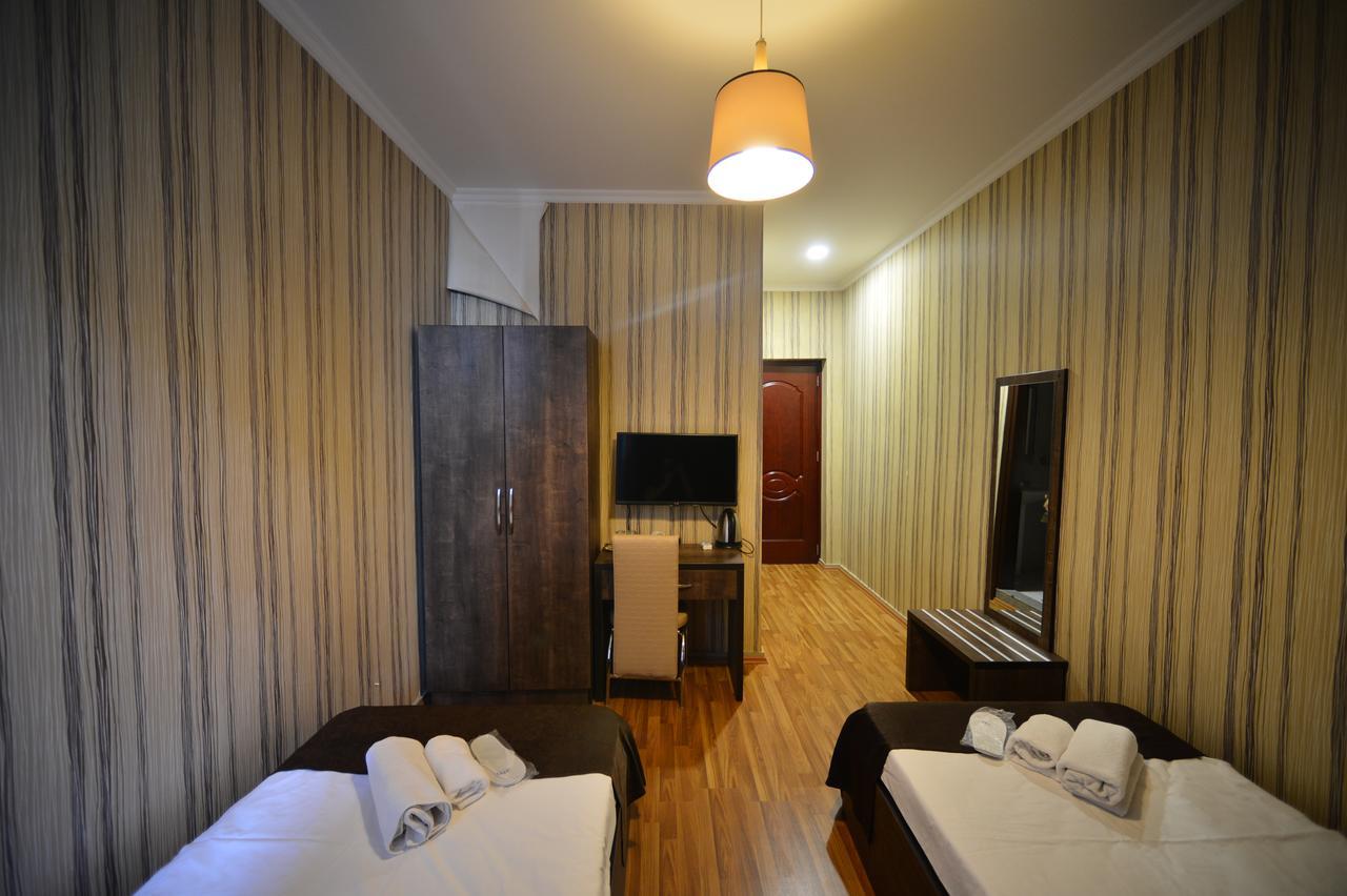 Green Hotel Μπατούμι Εξωτερικό φωτογραφία