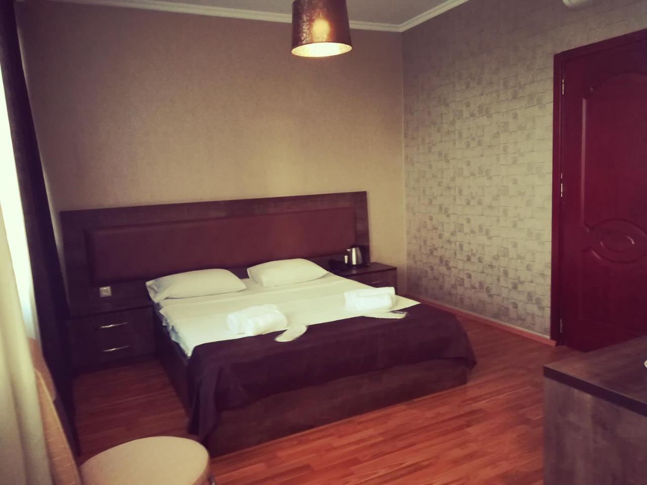 Green Hotel Μπατούμι Εξωτερικό φωτογραφία