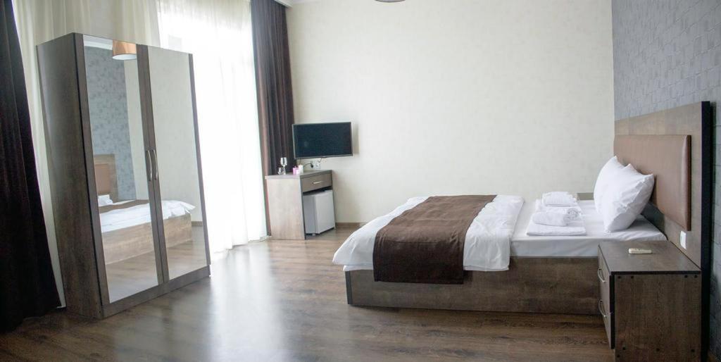 Green Hotel Μπατούμι Εξωτερικό φωτογραφία