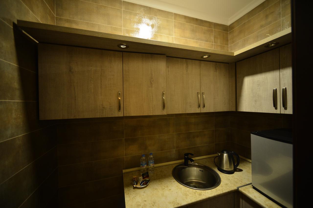 Green Hotel Μπατούμι Εξωτερικό φωτογραφία