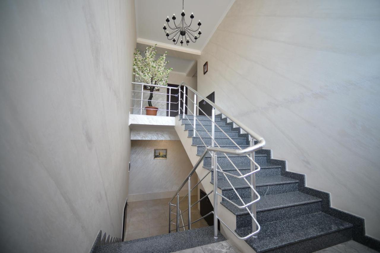 Green Hotel Μπατούμι Εξωτερικό φωτογραφία