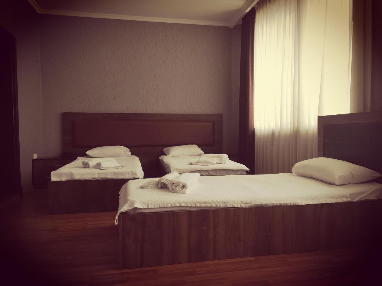 Green Hotel Μπατούμι Εξωτερικό φωτογραφία